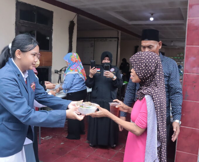 ANGKASA (Menumbuhkan Peduli Sesama)